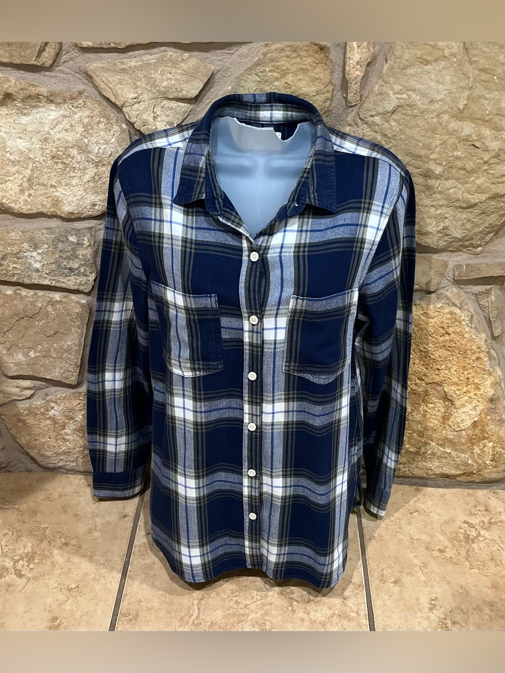 Old Navy Soft Plaid Flannel Shirt Women Medium Button Down Cabincore Fall Wear